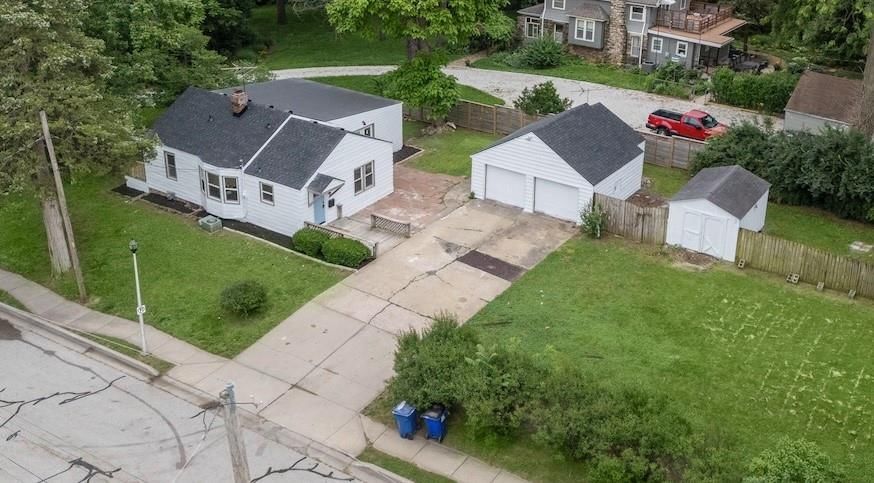 9521 W 60th Street, Merriam, KS
