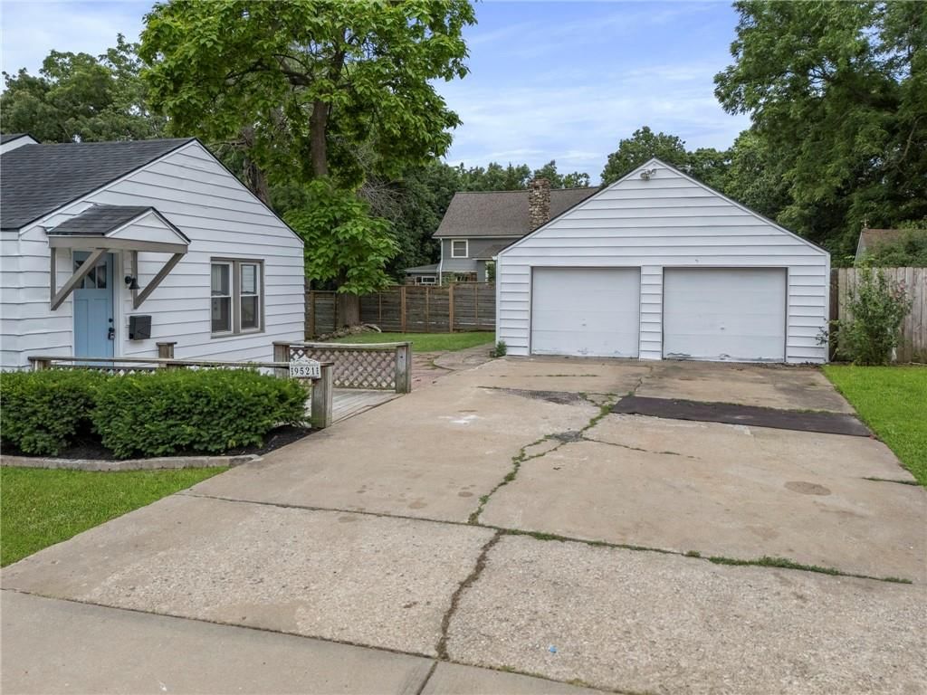 9521 W 60th Street — photo 3