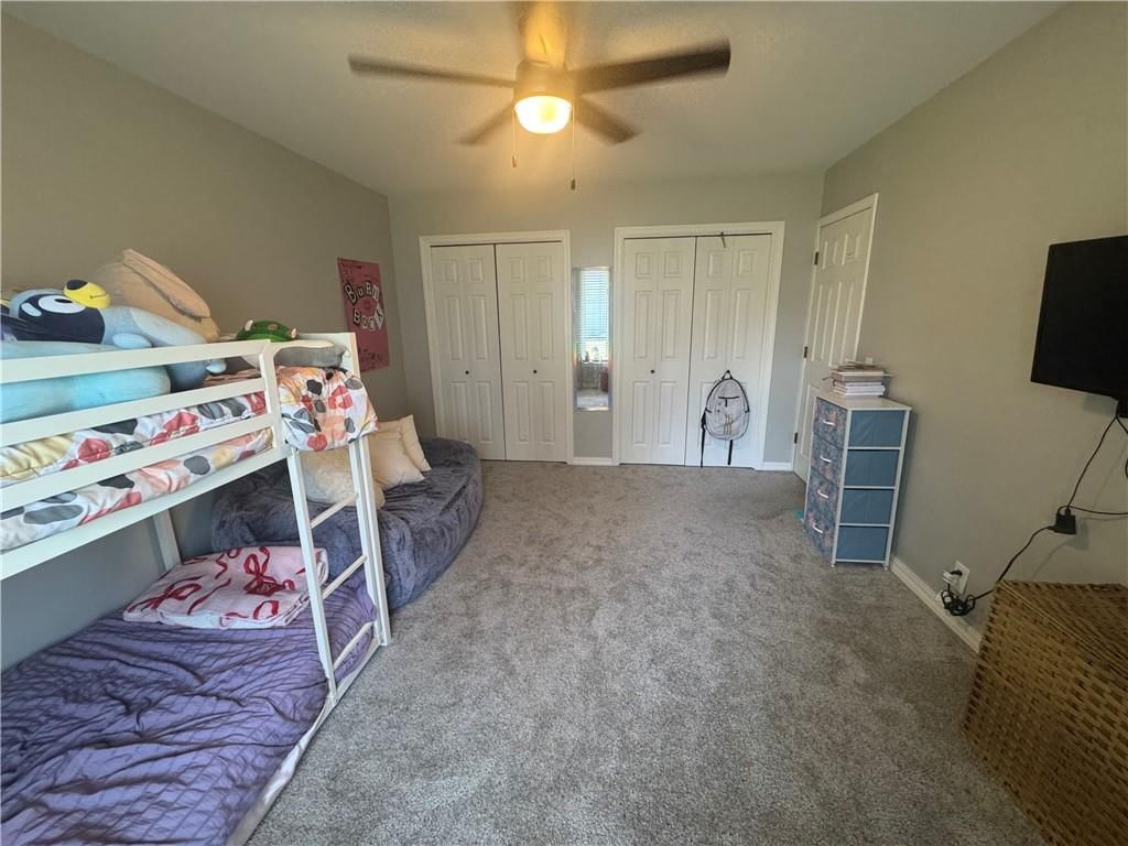 Photo 17 of 25 - 906 S Denman N/A