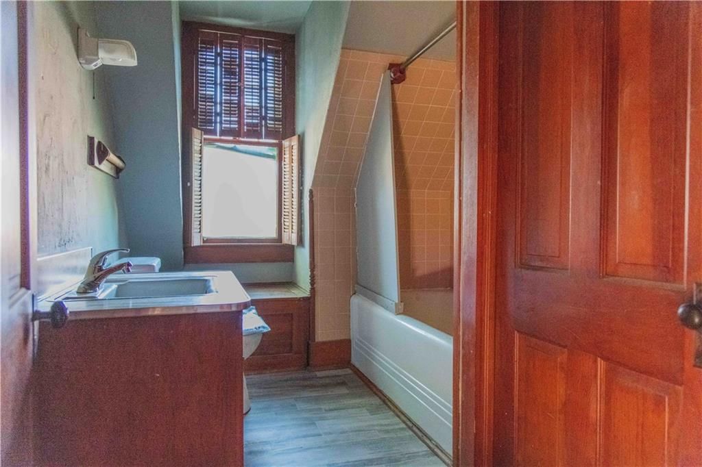 708 Osage Street — photo 41