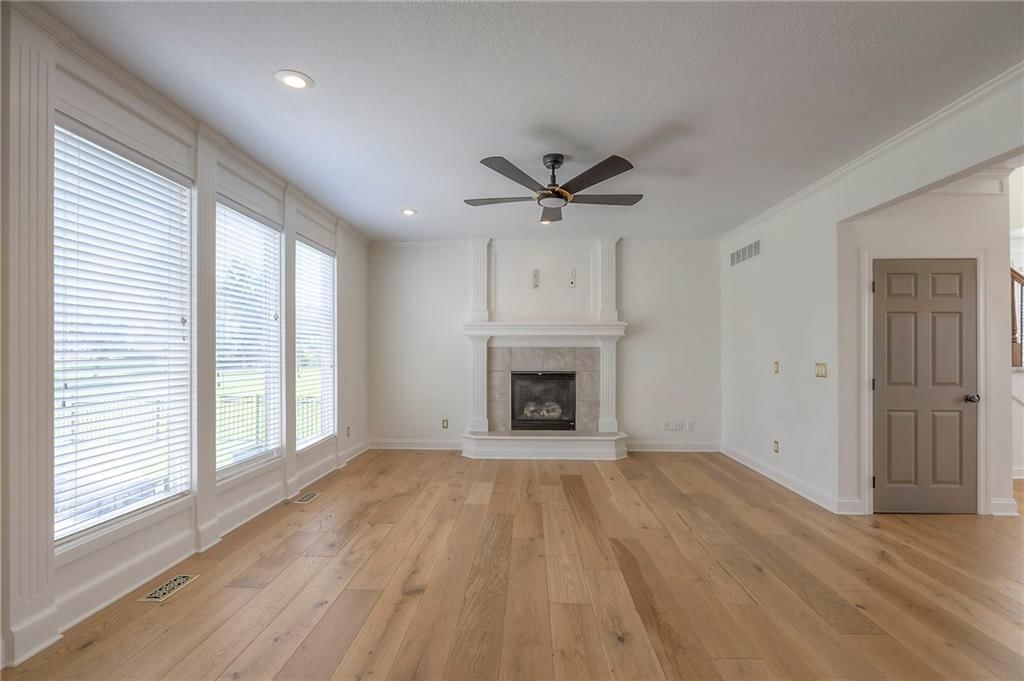 Photo 11 of 32 - 2300 NE 109th Street