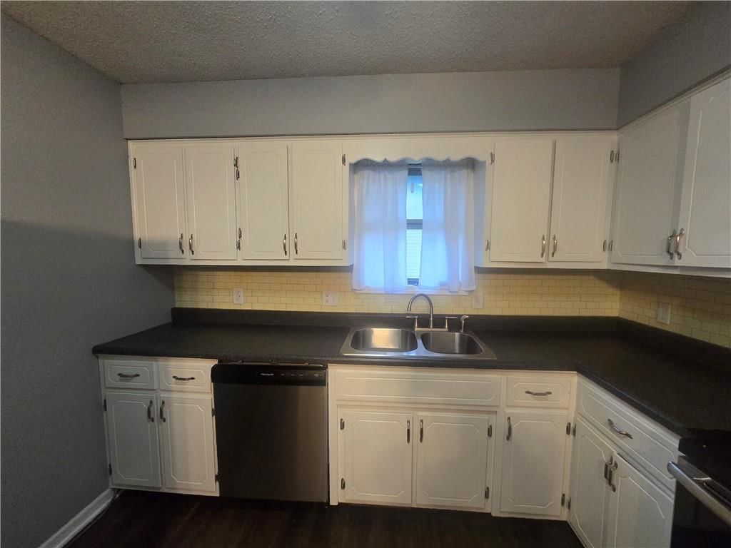 408 Creach Street — photo 5