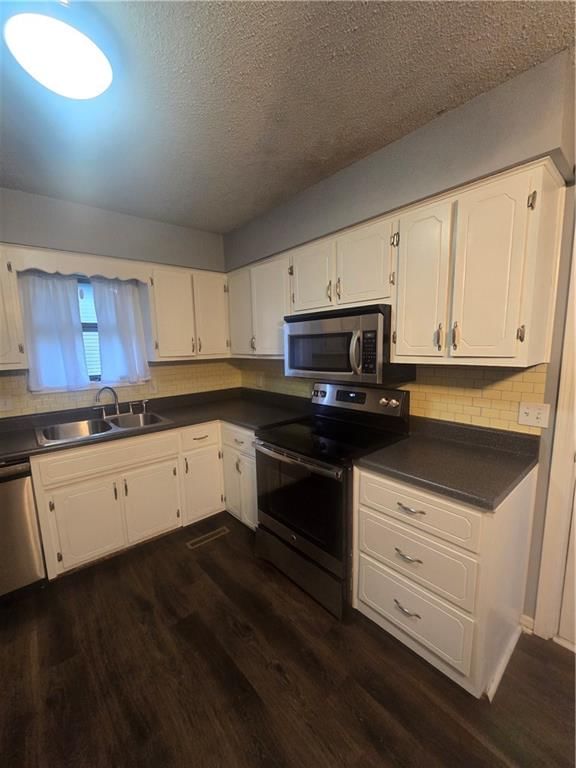 408 Creach Street — photo 6