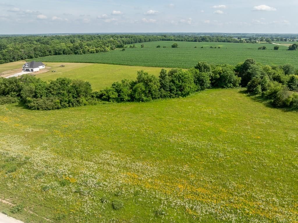 E 235th Road, Garden City, MO