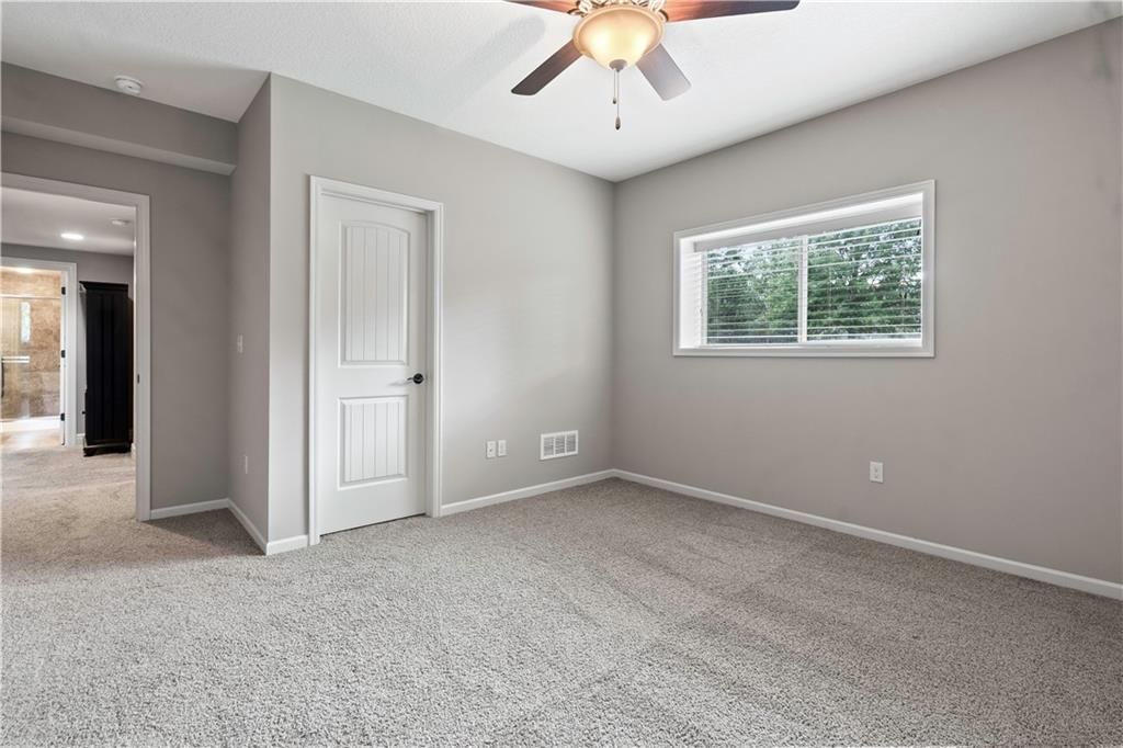 2628 W 162nd Terrace — photo 31