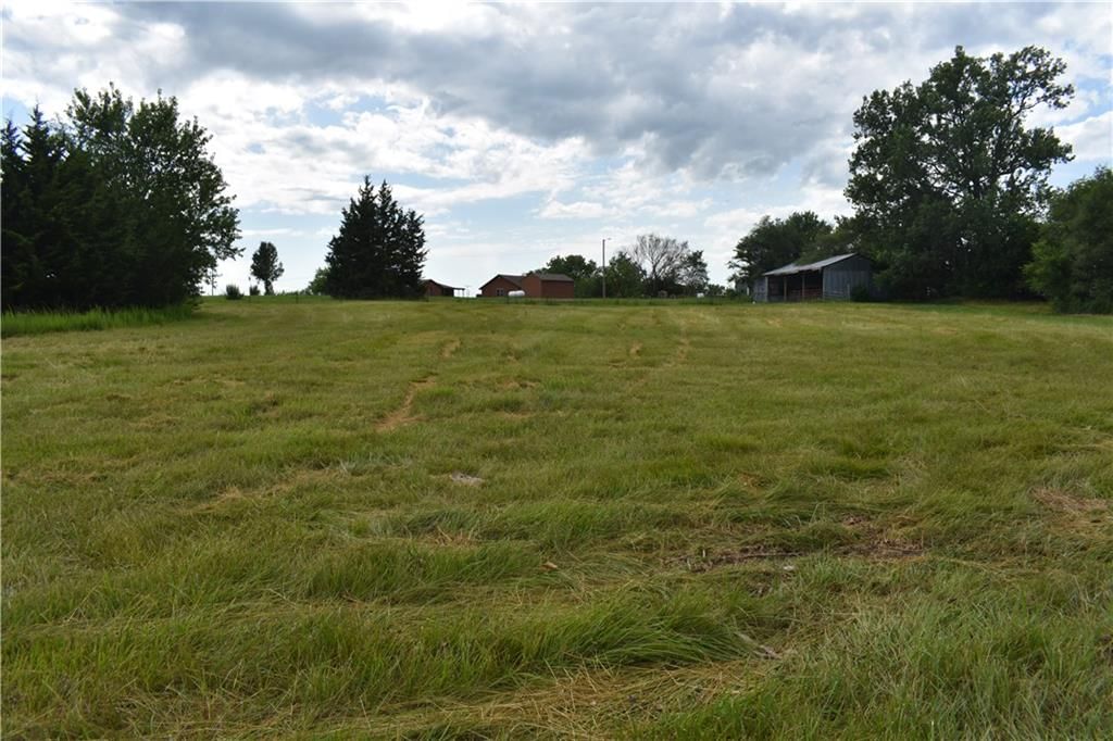 21570 Mclouth Road — photo 48