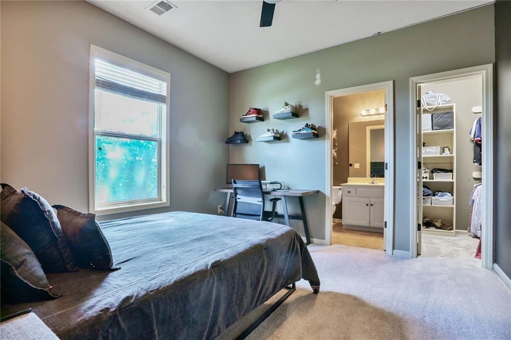 Photo 22 of 37 - 20866 W 114th Place
