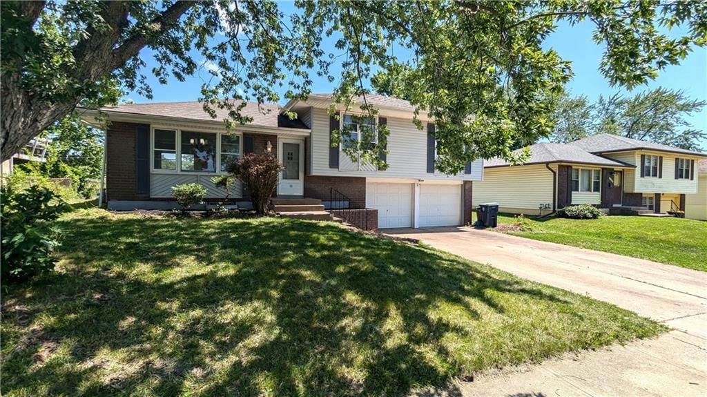 11615 Palmer Avenue — photo 1