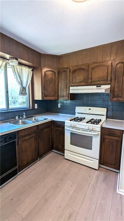 11615 Palmer Avenue — photo 18