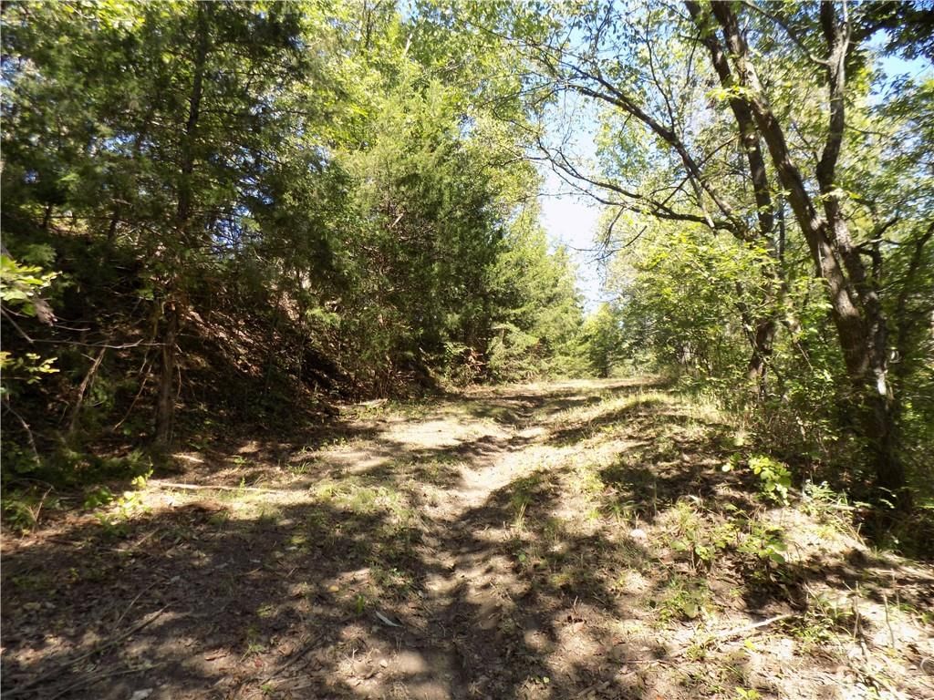E 2000 Road — photo 19