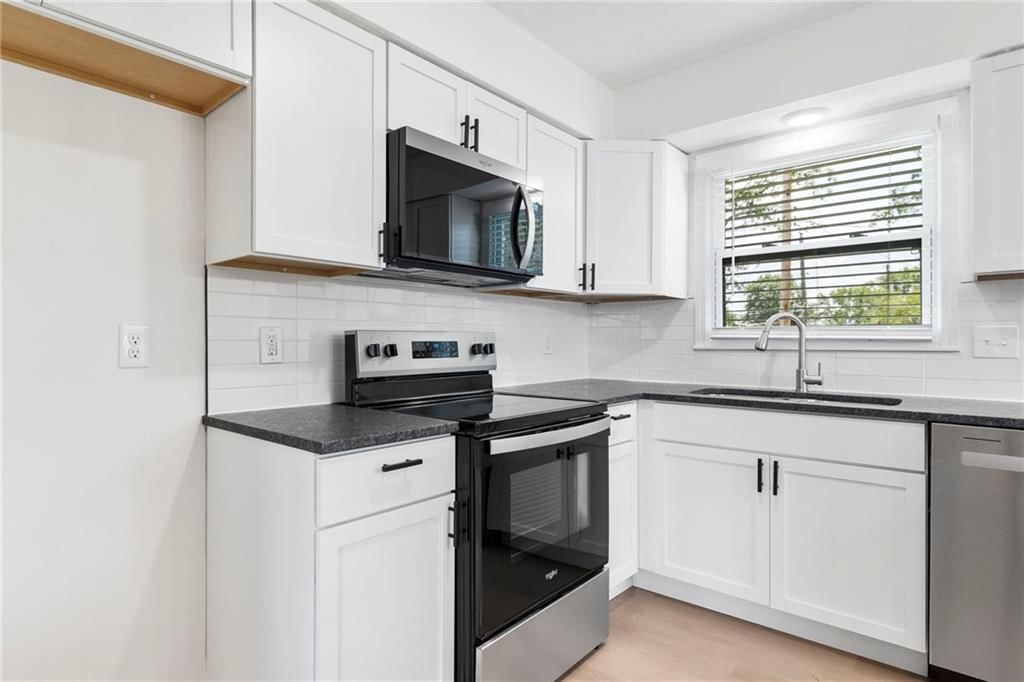 105 W Meriwood Lane — photo 11