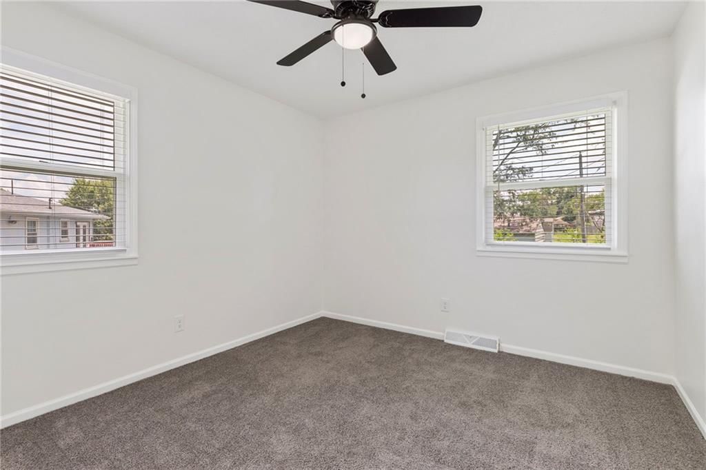 105 W Meriwood Lane — photo 18
