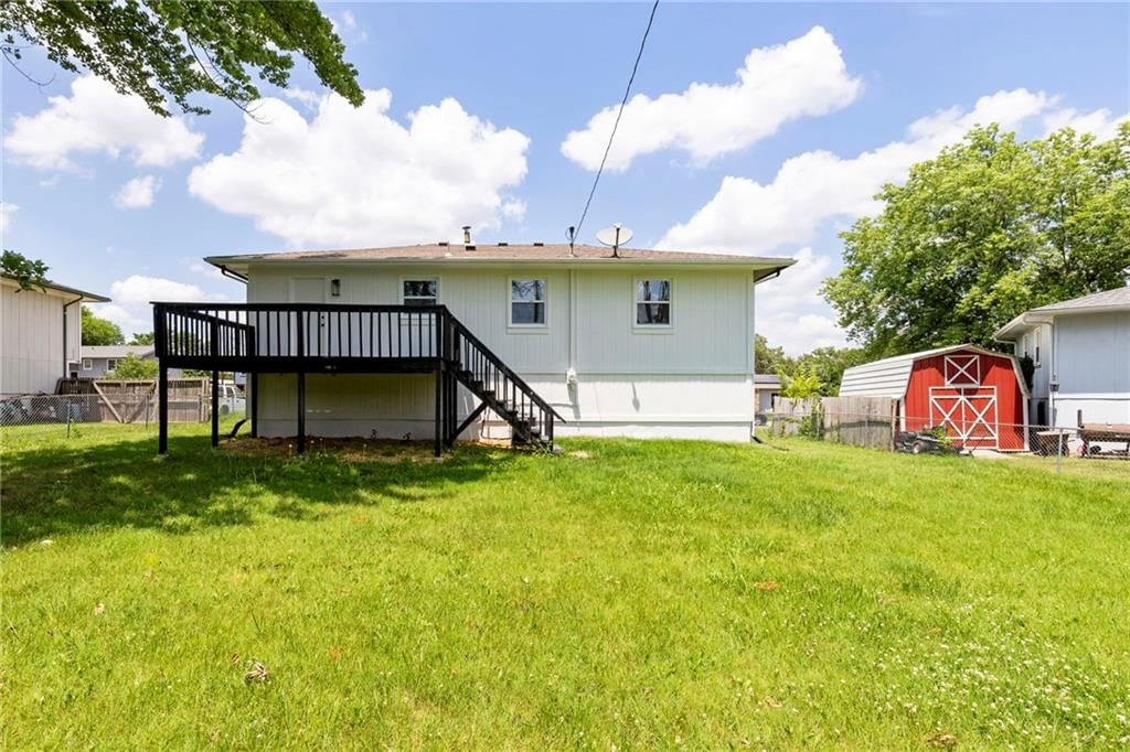 105 W Meriwood Lane — photo 29