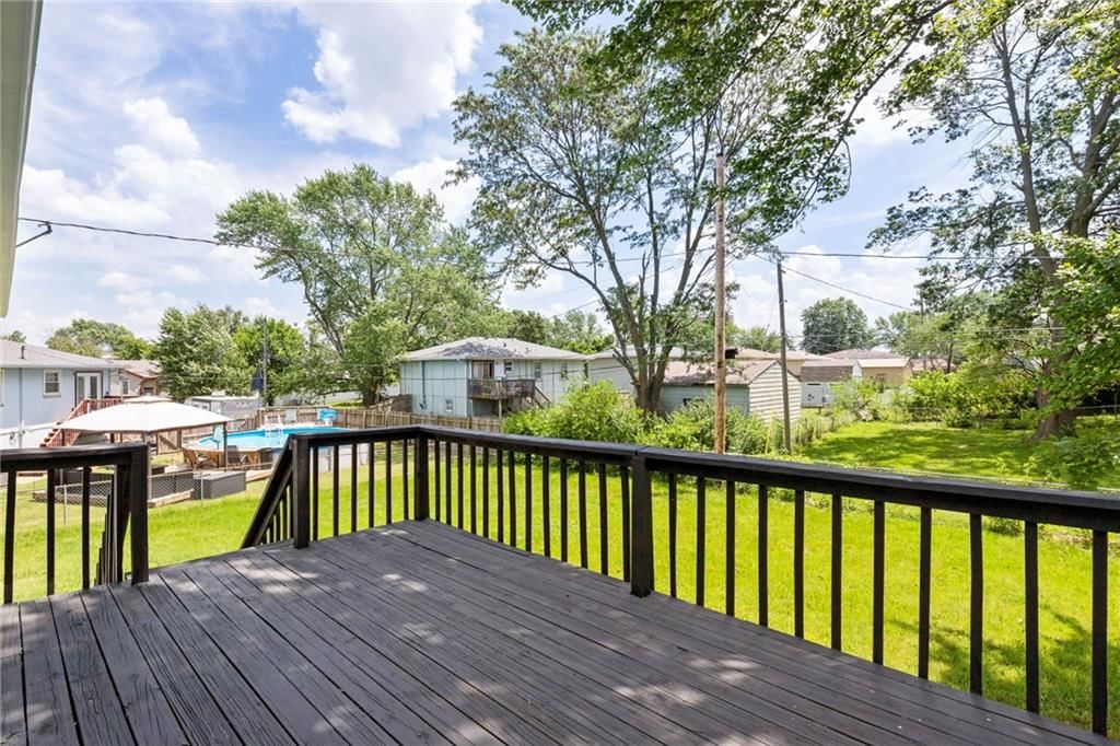 105 W Meriwood Lane — photo 30