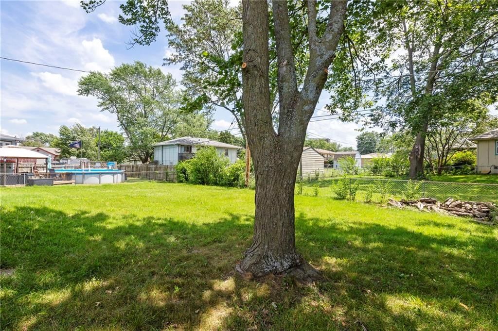 105 W Meriwood Lane — photo 31