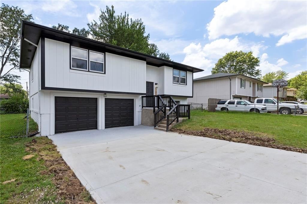 105 W Meriwood Lane — photo 35