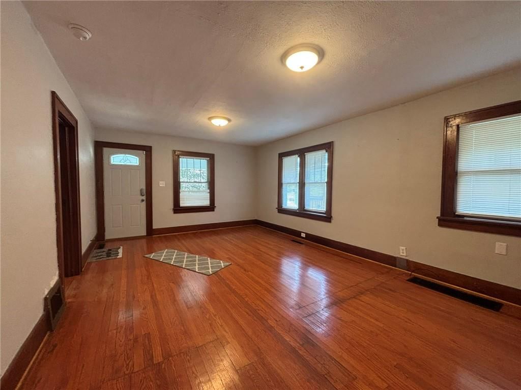 3022 Faraon Street — photo 6