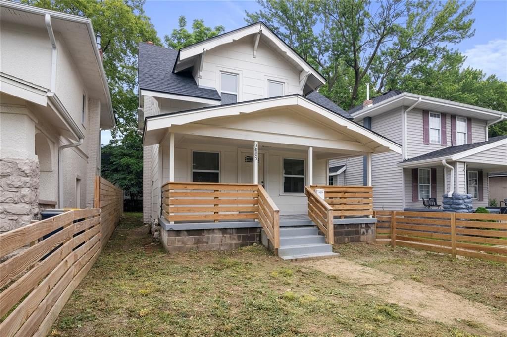 3805 Agnes Avenue — photo 3
