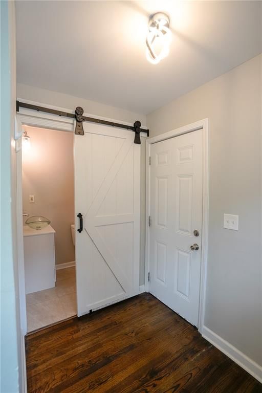 Photo 11 of 38 - 3229 N 37th Street