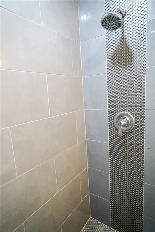 Photo 17 of 38 - 3229 N 37th Street