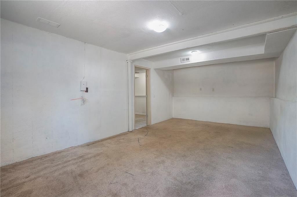 13304 Donnelly Avenue — photo 22