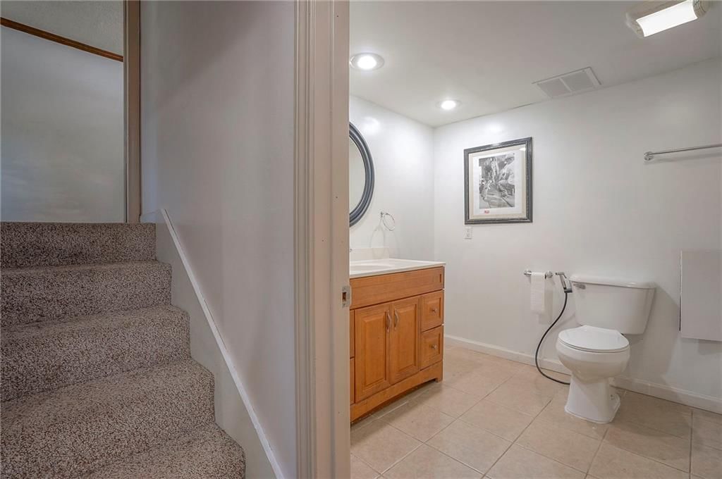 13304 Donnelly Avenue — photo 25