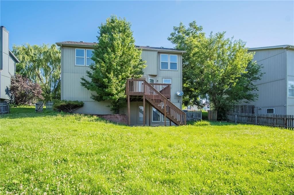 11256 N Madison Street — photo 40