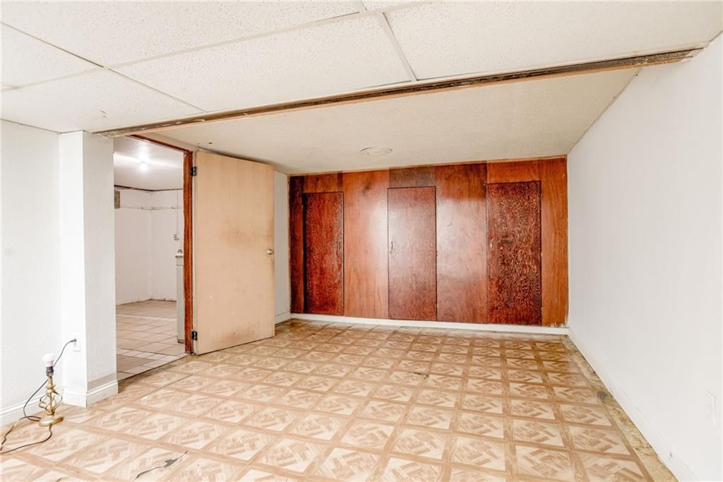 Photo 23 of 27 - 4400 N BRIGHTON Avenue
