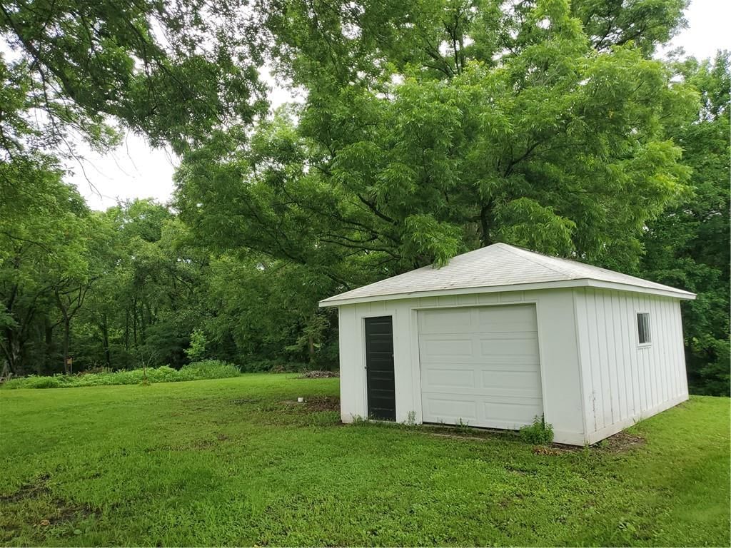 304 Swan Street — photo 4