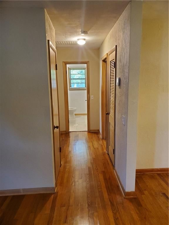 304 Swan Street — photo 9