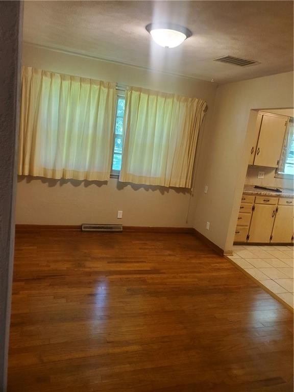 304 Swan Street — photo 14