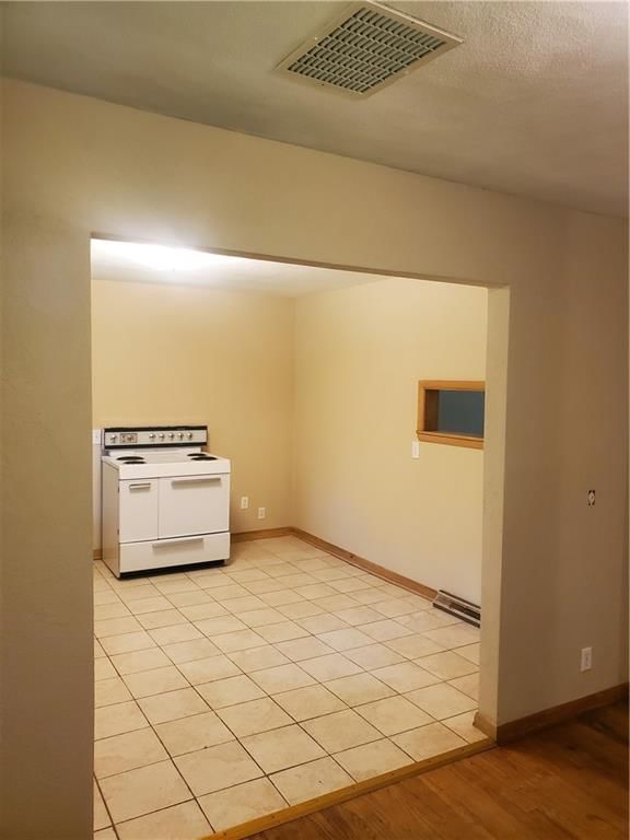 304 Swan Street — photo 21