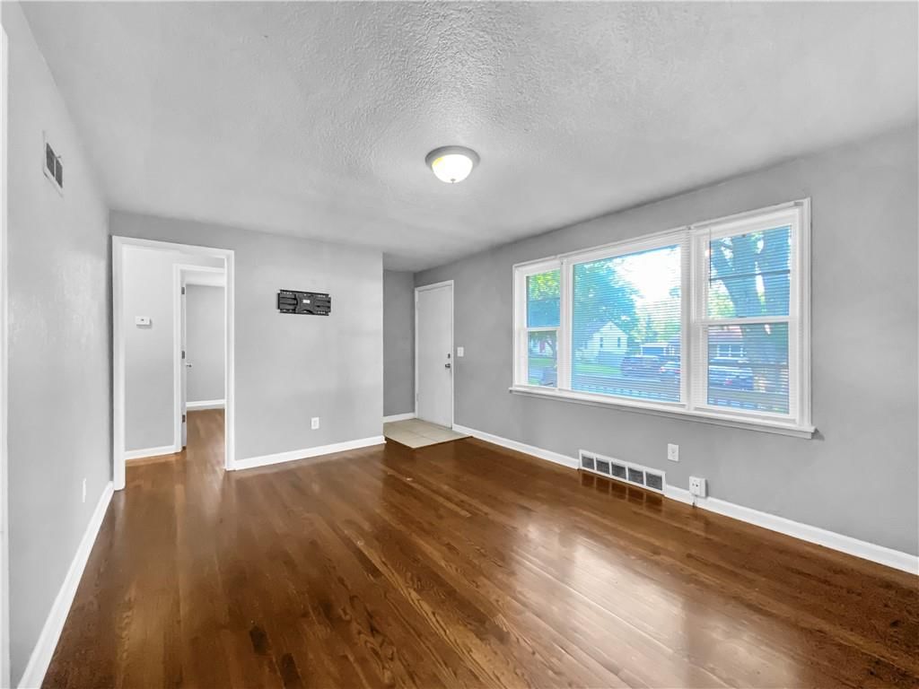 11700 E 55th Street — photo 4