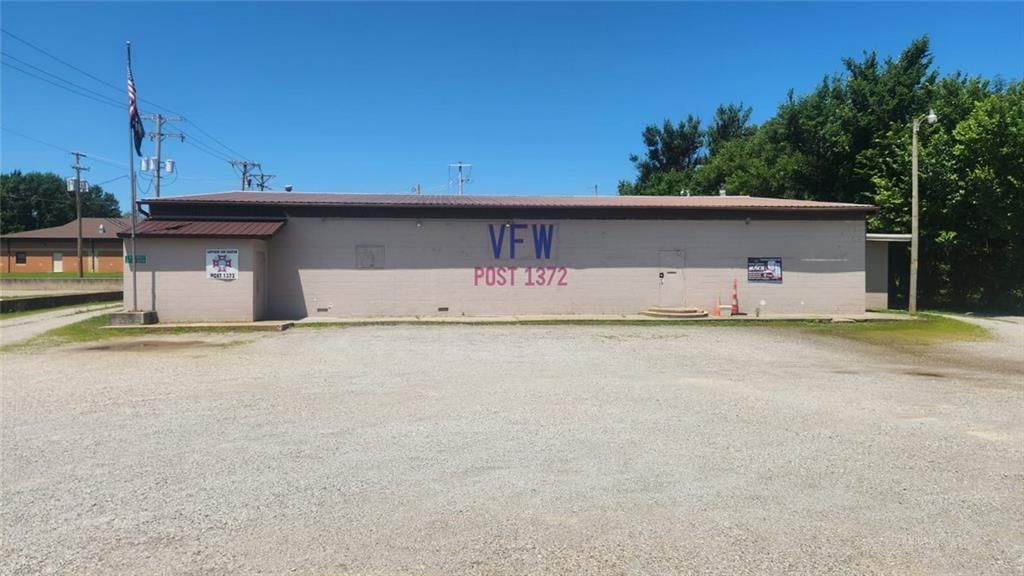 137 S East Avenue — photo 23