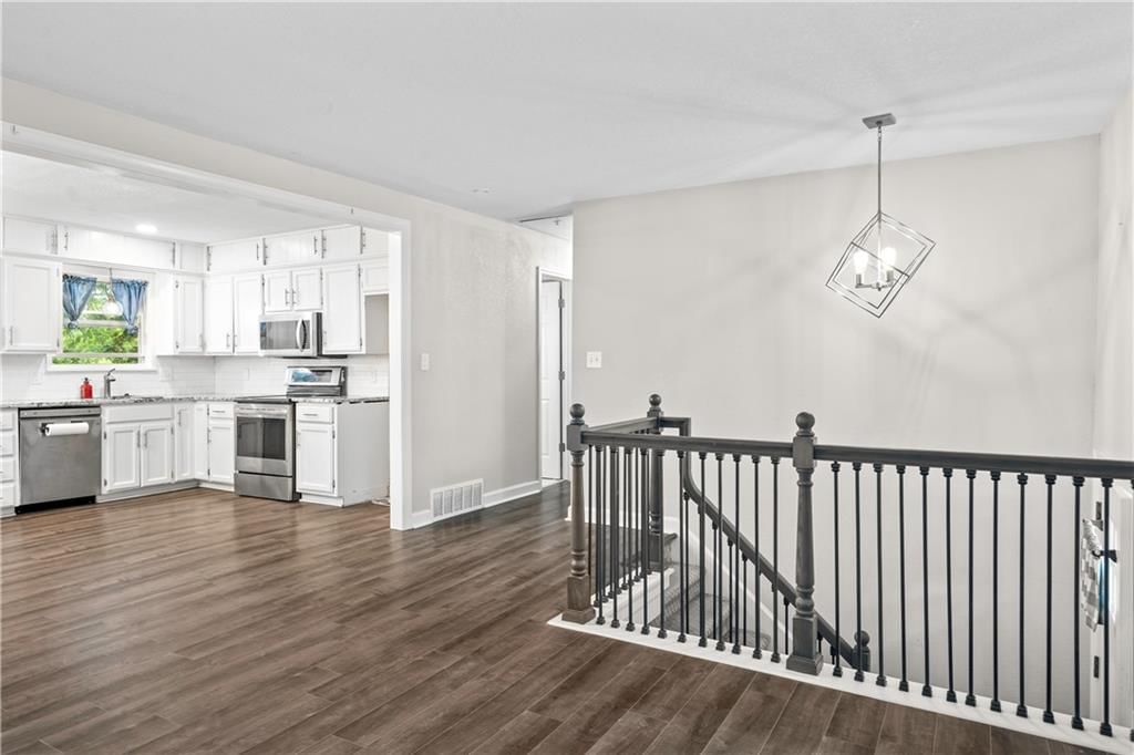 Photo 5 of 34 - 16722 E 35th Terrace