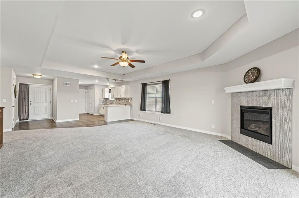 10720 E 46th Terrace — photo 3