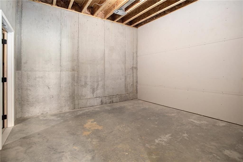 Photo 26 of 32 - 19220 W 102nd Street