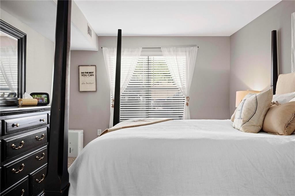 915 Washington #101 Street — photo 11