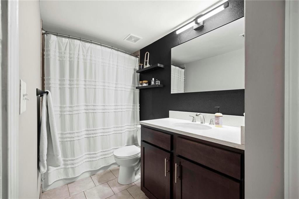 915 Washington #101 Street — photo 12