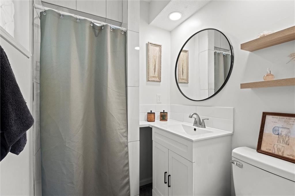 22420 W 73rd Terrace — photo 18
