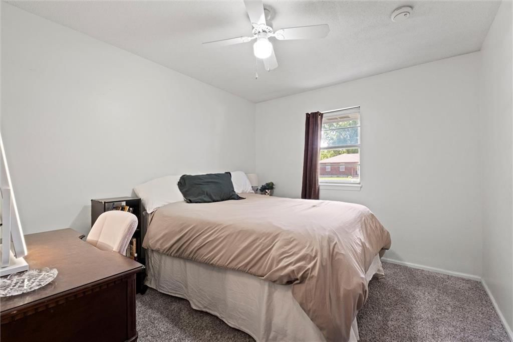 22420 W 73rd Terrace — photo 19