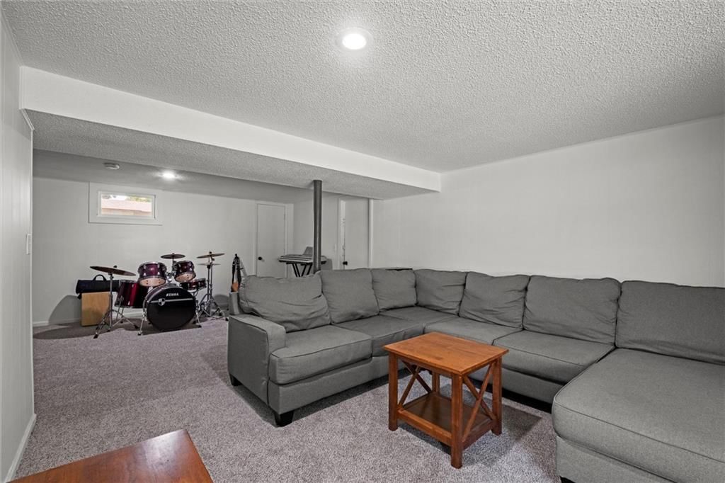 22420 W 73rd Terrace — photo 24