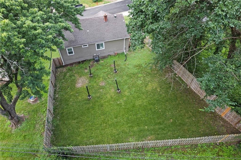 6620 Flora Avenue — photo 32