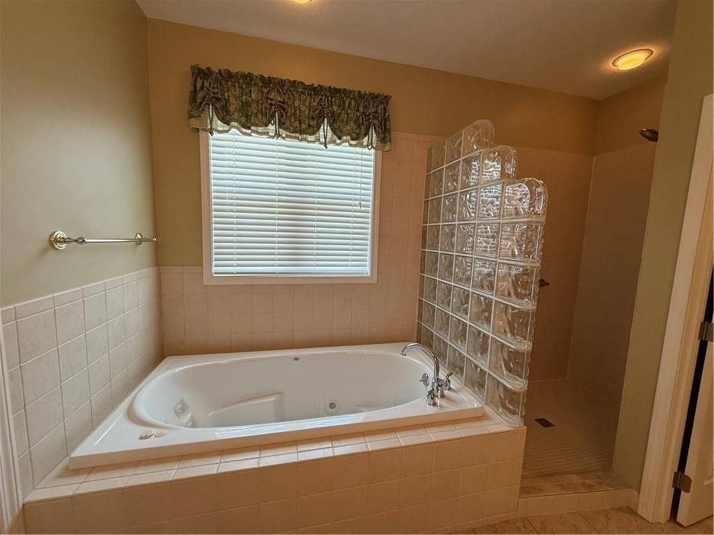 1810 Southdale Avenue — photo 24