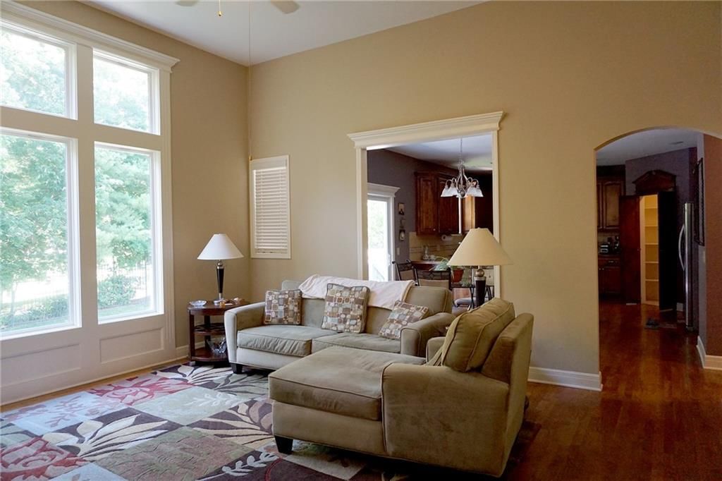 Photo 9 of 41 - 3713 NW Windburn Drive