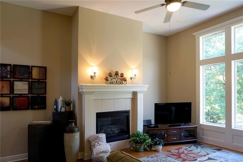 Photo 10 of 41 - 3713 NW Windburn Drive
