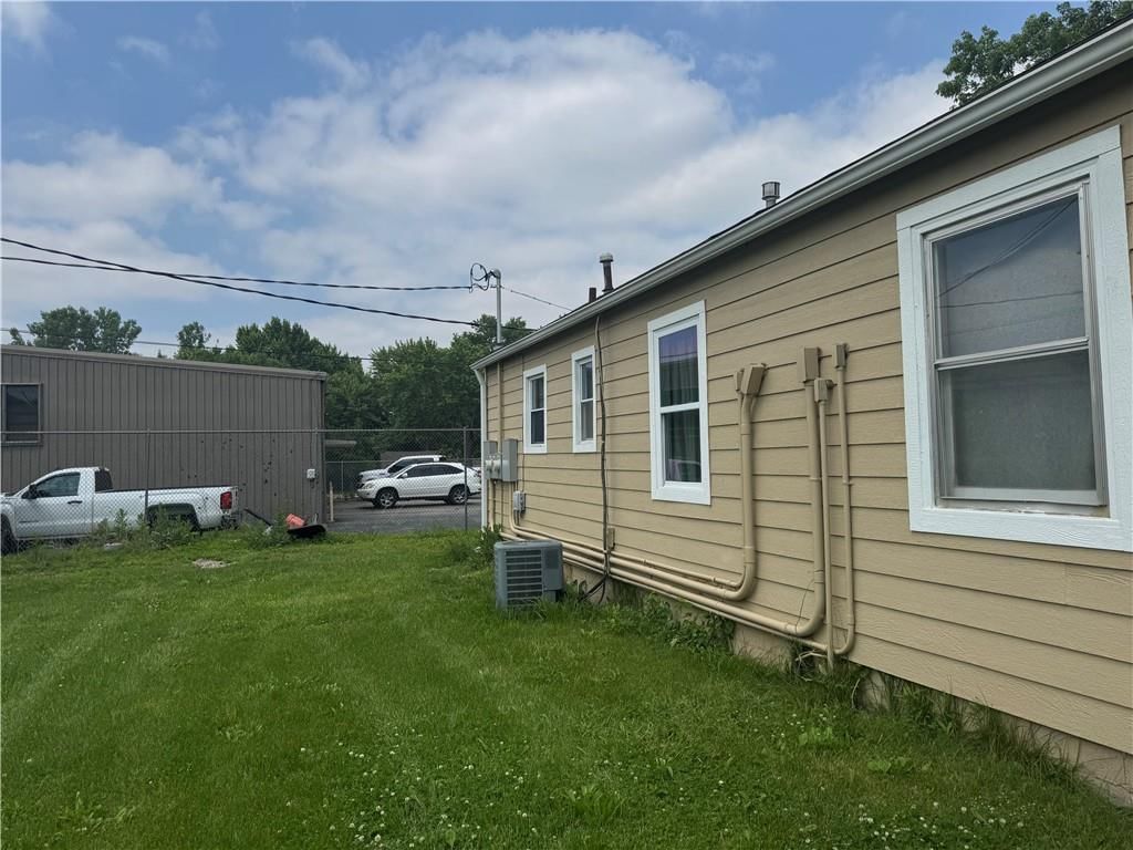 115 S Julia Street — photo 2