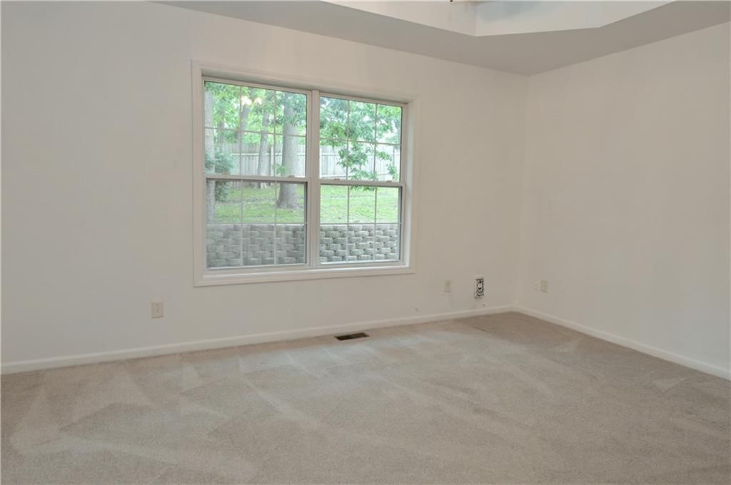 11 Chadwick Lane — photo 30
