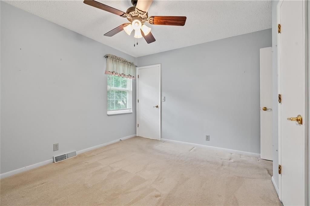 602 N Westview Drive — photo 13