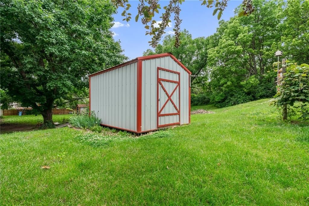 602 N Westview Drive — photo 27